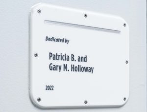 patricia-b-and-gary-m-holloway-8061